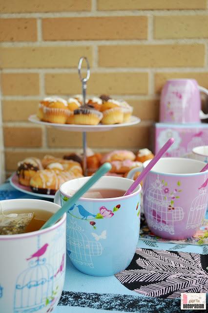 DESAYUNO CON PAJARITOS