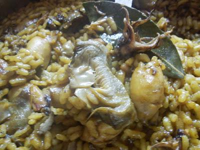 Arroz meloso de alcachofas y puntillas