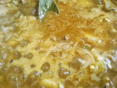 Arroz meloso de alcachofas y puntillas