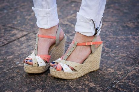 Flower Print And Coral Shirt - Estampado Floral y Camiseta Coral Flower Print And Coral Shirt - Estampado Floral y Camiseta Coral