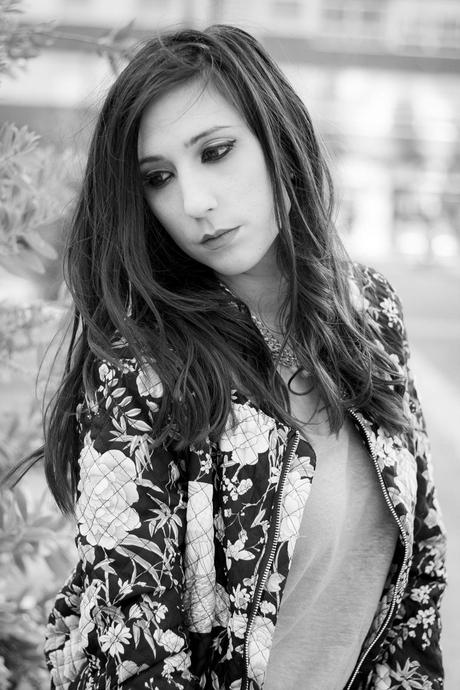 Flower Print And Coral Shirt - Estampado Floral y Camiseta Coral Flower Print And Coral Shirt - Estampado Floral y Camiseta Coral