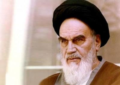 ¿Qué tienen en común el movimiento 15-M, Hugo Chávez, Gandhi y Hitler? 