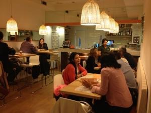 ¿He oído croquetas? Interior de La Croquetta en Madrid