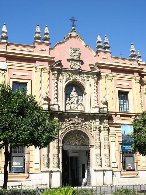 La puerta del Museo de Bellas Artes.