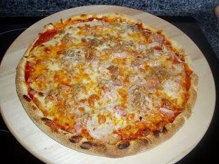 PIZZA AL ESTILO DE DOMINOS PIZZAS Y PIZZA HUT