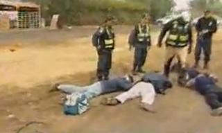 POLICIA INCAUTA UNA CAMIONETA LLENA DE ARMAS EN CHILCA - CAÑETE...