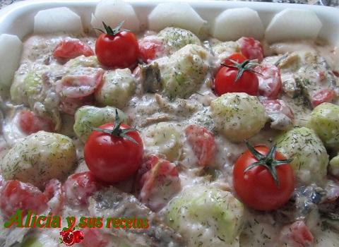 ENSALADA DE PATATITAS Y ARENQUES CON SALSA ESCANDINAVA