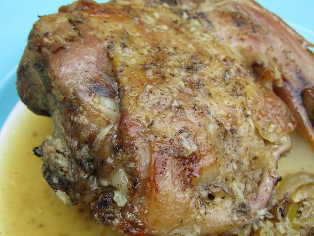 Cordero asado con patatas