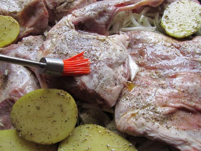 Cordero asado con patatas