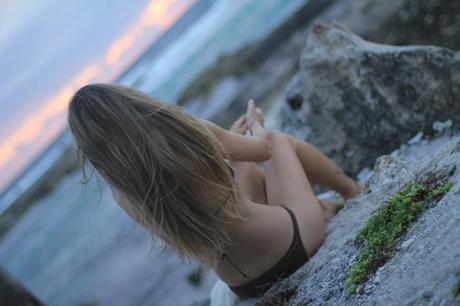 Mónica Sors bikini Caribbean beach 