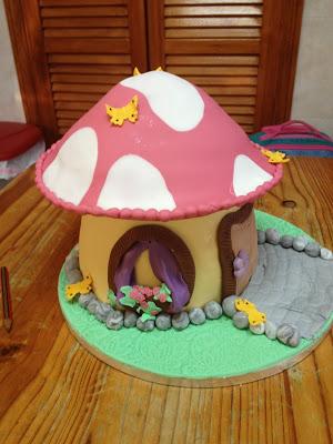 Casa de Gnomos con bizocoho de ultrachocolate