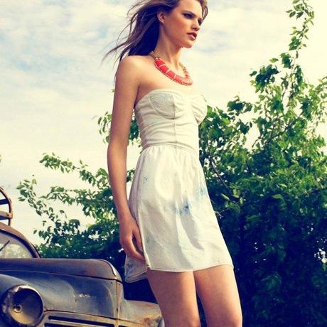 Stradivarius lanza el nuevo Lookbook de Mayo 943731_10151360141176459_465782284_n