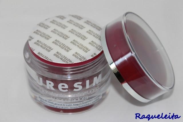 Uresim asegura la flexibilidad y suavidad a la piel