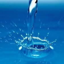 ¿Ahora la agarrarán por el agua? Necesitamos corregir una falla comunicacional grave.