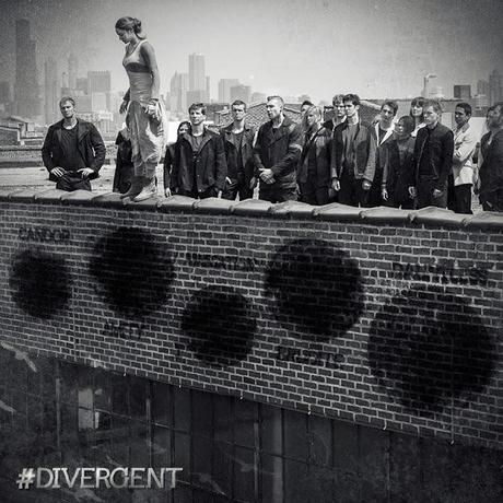 EW Revelará el primer póster de una facción mañana EW Revelará el primer póster de una facción mañana