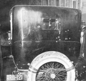 Así quedó el coche del Presidente tras el atentado que terminó con su vida un 8 de marzo de 1921.