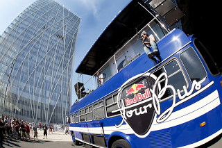 LOS DIRECTOS DEL RED BULL TOUR BUS EN EL FESTIVAL PRIMAVERA SOUND