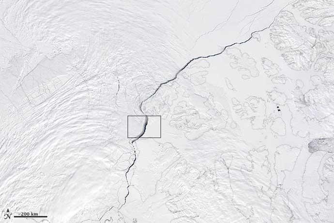 gigantesca grieta en el hielo marino del ártico