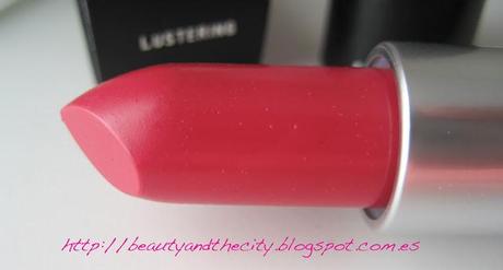 MAC Lustre Lipstick in Lustering