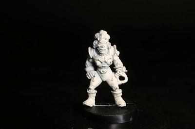 Mujer servidor del Adeptus Mechanicus