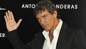 Antonio Banderas presenta «Her Secret», su fragancia femenina.