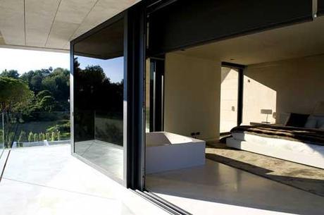 A-cero Projects ‘ALONE’ THE MOVIE – UN CORTO SOBRE UNA VIVIENDA DISEÑADA POR A-CERO