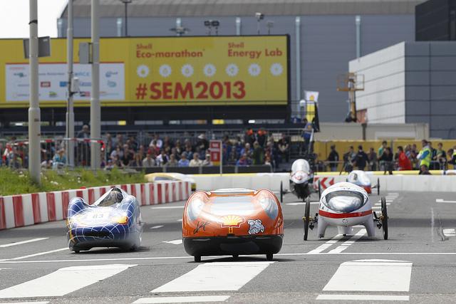 Vehículos ecointeligentes en plena Shell Eco-marathon Europa 2013