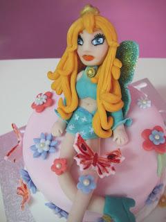 TARTA DECORADA  BLOOM, DE LAS  WINX