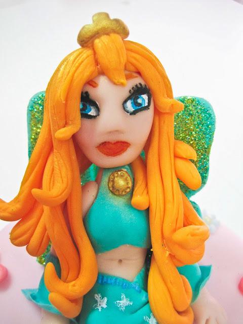 TARTA DECORADA  BLOOM, DE LAS  WINX