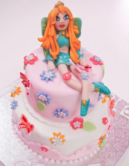 TARTA DECORADA  BLOOM, DE LAS  WINX