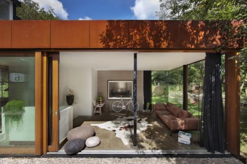 Santpoort Rail House by Zecc Architects4