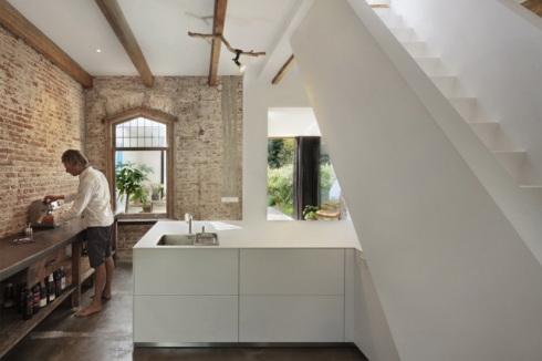 Santpoort Rail House by Zecc Architects8