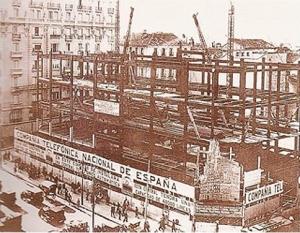 Comienzan las obras del Edificio Telefónica en Madrid, 1926.