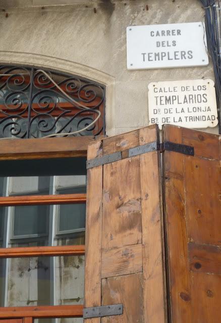 BARCELONA...LA ÚLTIMA PUERTA TEMPLARIA, CALLES  TIMÓ Y ATAULF...23-05-2013...