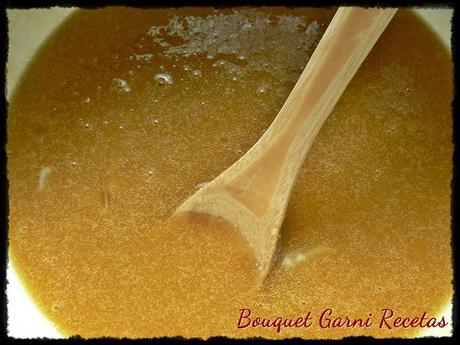 Torta de miel ucraniana (Para festejar los más de 100 amigos del blog y los más de 200 seguidores en Google+) y... ¡Nuevo premio! Torta de miel ucraniana (Para festejar los más de 100 amigos del blog y los más de 200 seguidores en Google+) y... ¡Nuevo premio!