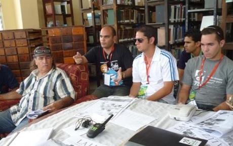 De Blogs y ConBlogatorias: Dialogando con La Polilla cubana