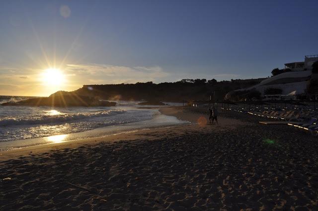 POSTALES DESDE IBIZA: PUESTA DE SOL Y CENA EN CALA TARIDA