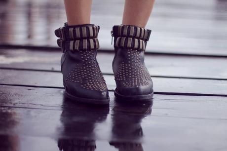 Jeffrey campbell distressed boots