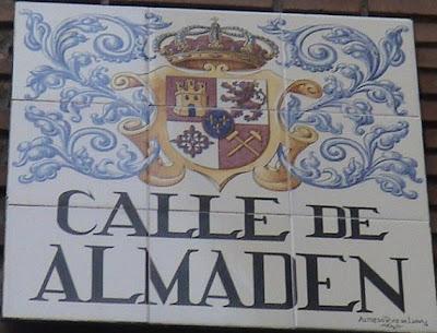 La Calle Almadén en Madrid