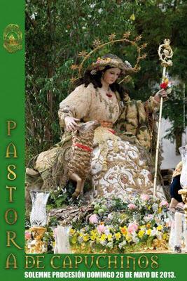 Mañana, salida procesional de la Divina Pastora de Capuchinos