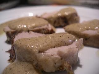 SOLOMILLO DE CERDO CON SALSA DE AJOS Y LECHE