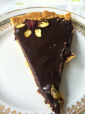 Tarta De Chocolate Con Pistachos Y Arándanos