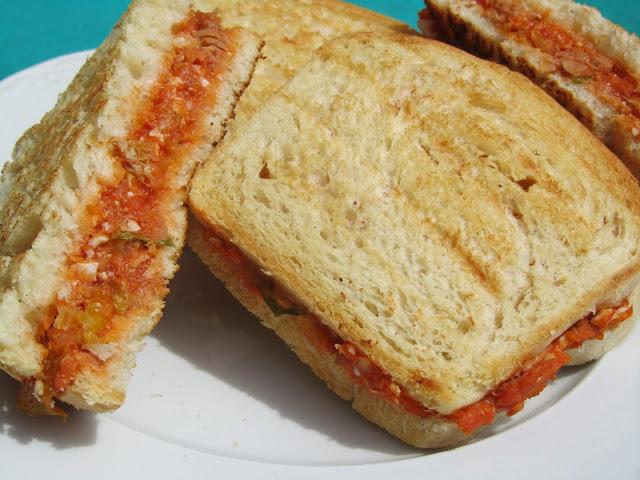 Sandwich vegetal de atún