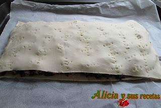 HOJALDRE DE MORCILLA Y PAVO