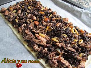 HOJALDRE DE MORCILLA Y PAVO