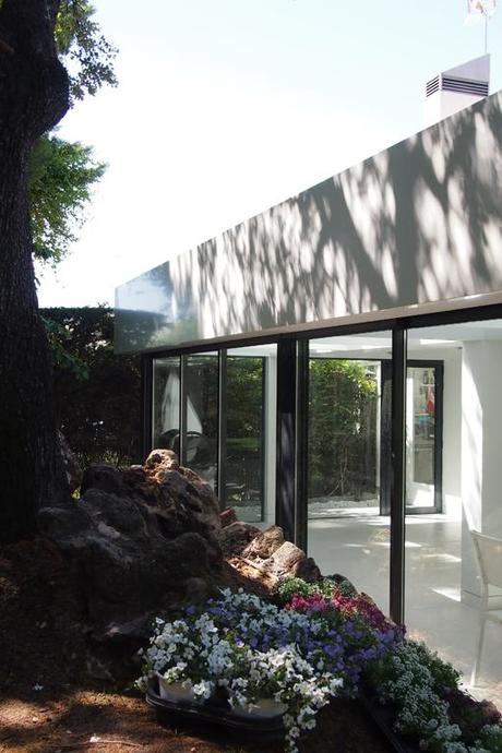 A-cero diseña el porche para una vivienda al norte de Madrid