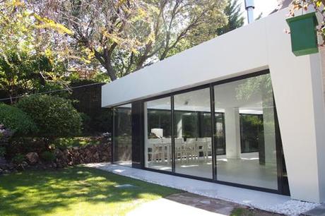 A-cero diseña el porche para una vivienda al norte de Madrid