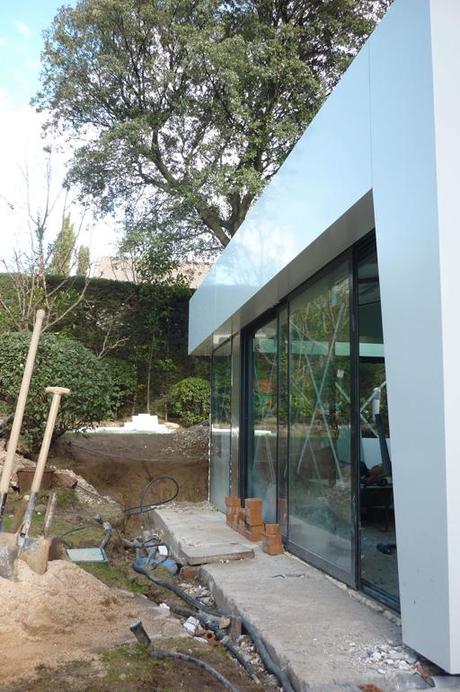 A-cero diseña el porche para una vivienda al norte de Madrid