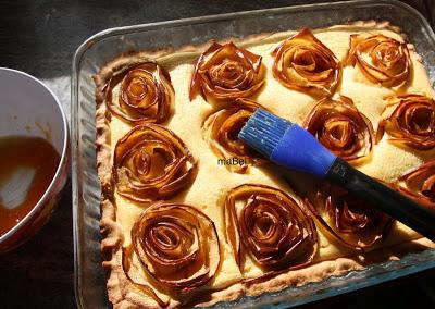 Tarta de ricotta y rosas de manzanas