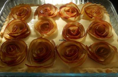 Tarta de ricotta y rosas de manzanas
